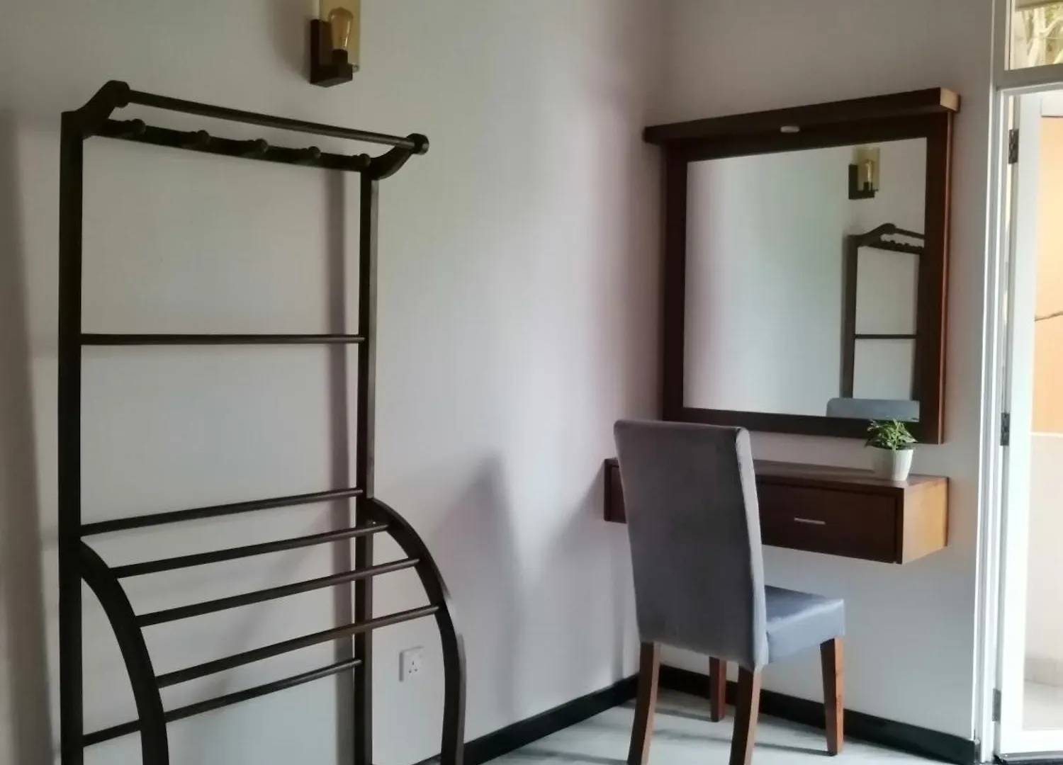 Leo'S Den Villa Katunayake