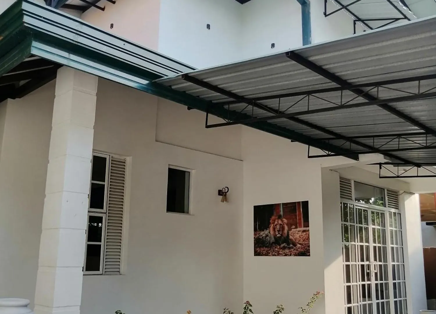 Leo'S Den Villa Katunayake Guest house